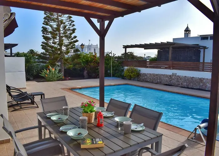 Imogen With New Heated Swimming Pool Villa *